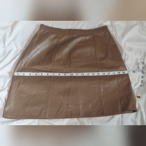 Vintage 70's Leather Mini Skirt Women's Size Small Highwaisted Brown Retro RARE - Picture 5 of 8